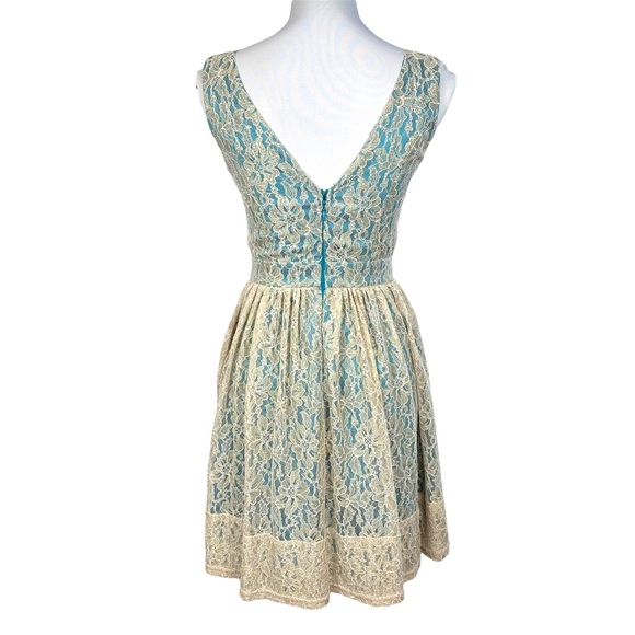 Modcloth Minuet NWT Sleeveless Fit & Flare Mini Dress Gold Lace Blue Satin Sz S - Picture 7 of 14